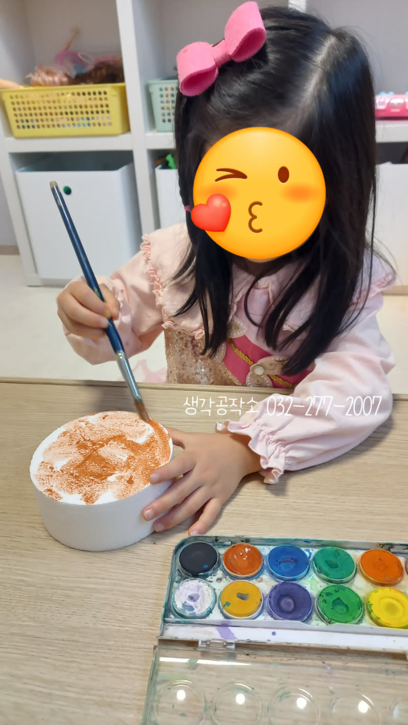 알록달록 아이들의 작은 손에서 완성된 아름다운 '봄 정원 꾸미기' 활동 사진 1