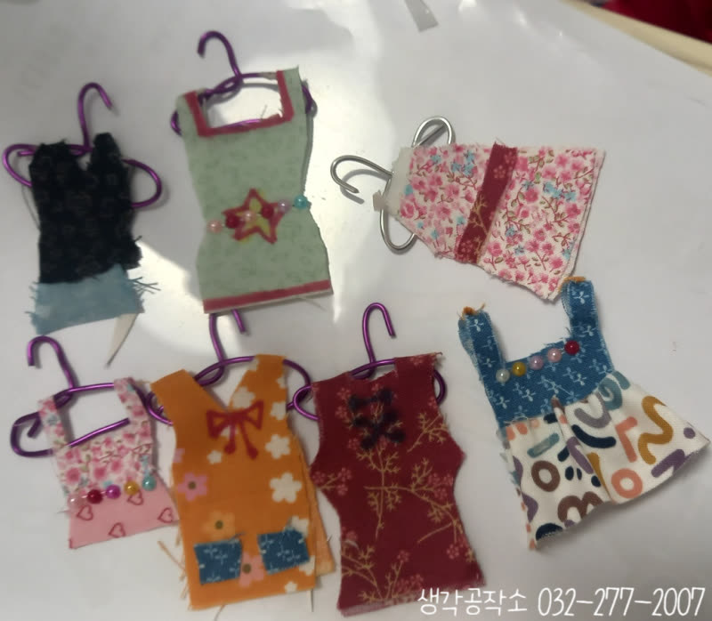 나만의 패션쇼! 옷장 만들기와 관절 인형 꾸미기 👗✨ 활동 사진