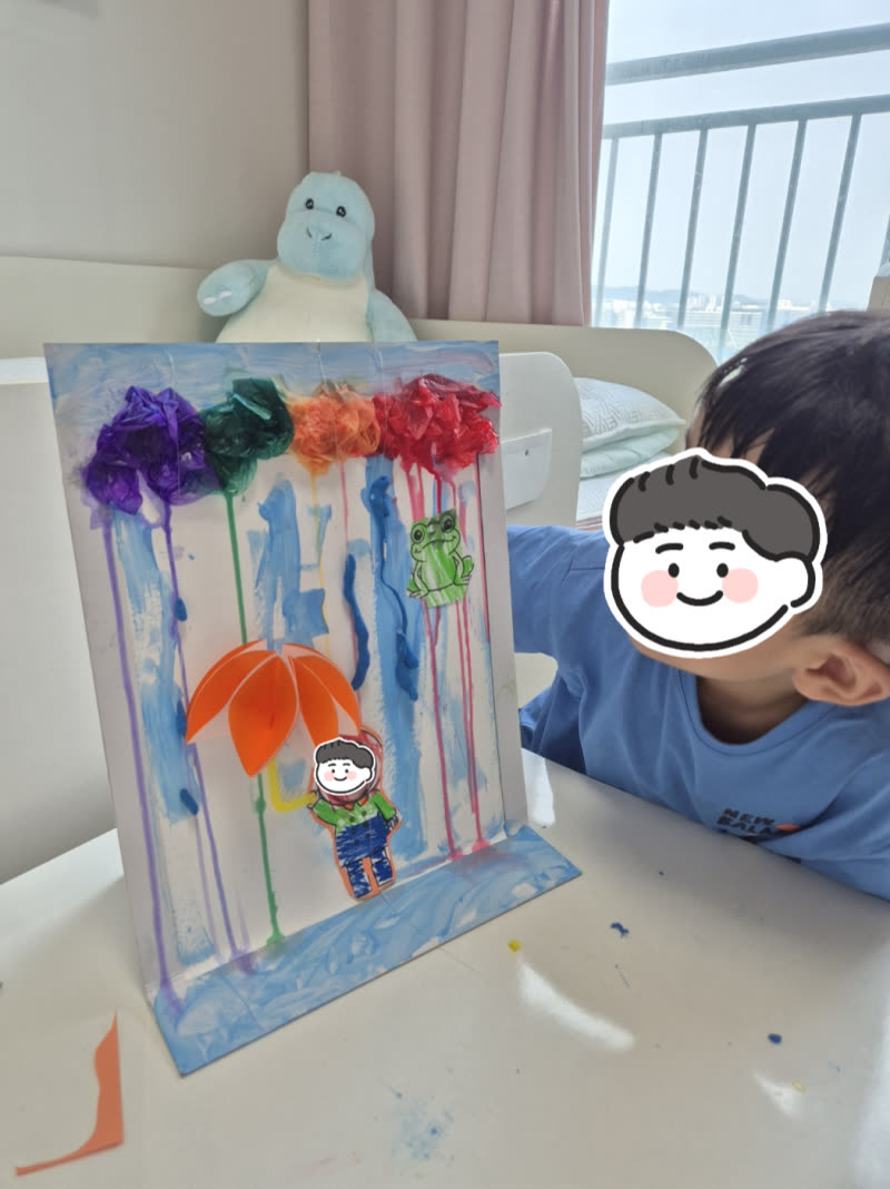 생각공작소 인천 오감쑥쑥 바우처 주룩주룩 비가 내려도 우산 속은 신나요 ☔ 비 오는 날 우산 그림 만들기 🌧️ 활동사진 1